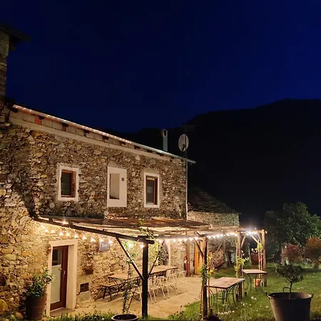Oda ve Kahvaltı Relais Del Brigante 3*